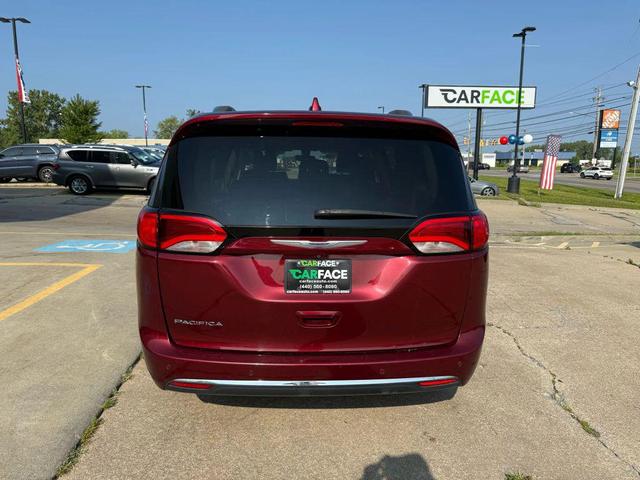 Photo of 2020 Velvet Red Pearlcoat Chrysler Pacifica