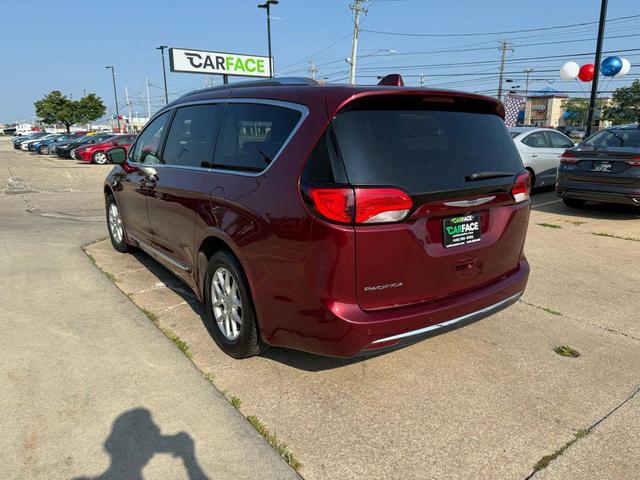 Photo of 2020 Velvet Red Pearlcoat Chrysler Pacifica