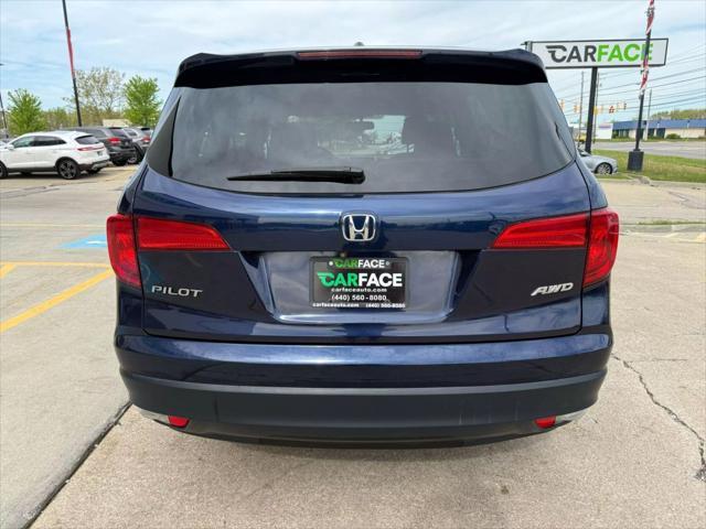 Photo of 2016 Blue Honda Pilot