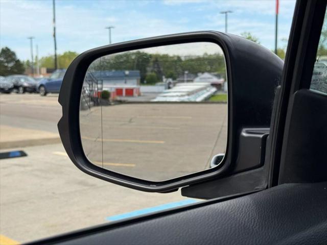 Photo of 2016 Blue Honda Pilot