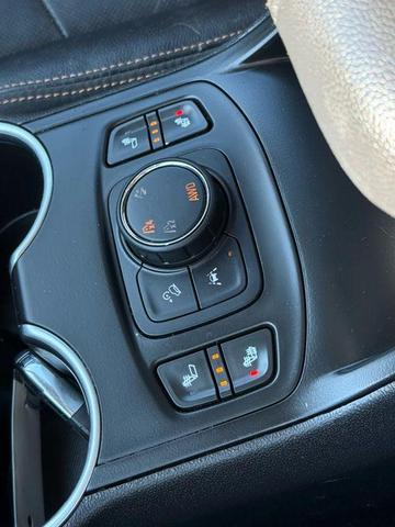 Photo of 2020 White GMC Terrain