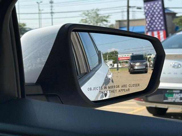 Photo of 2020 White GMC Terrain