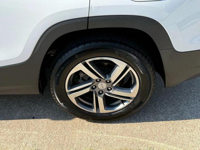 Photo of 2020 White GMC Terrain