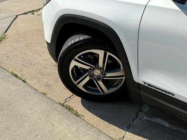 Photo of 2020 White GMC Terrain