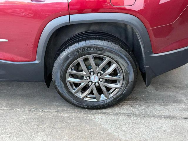 Photo of 2018 Red GMC Acadia