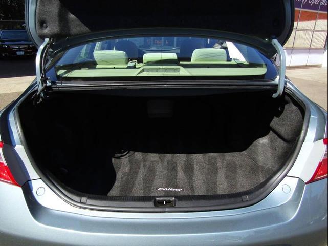 Photo of 2007 Aloe Green Metallic Toyota Camry