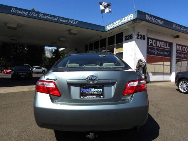 Photo of 2007 Aloe Green Metallic Toyota Camry