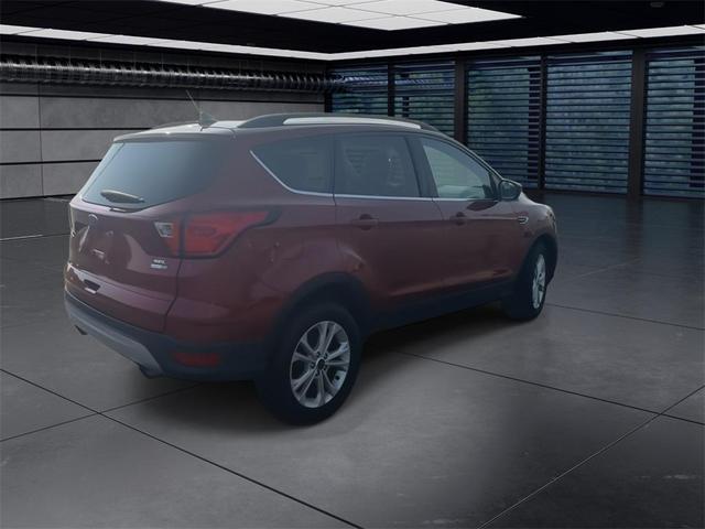 Photo of 2019 Ruby Red Ford Escape