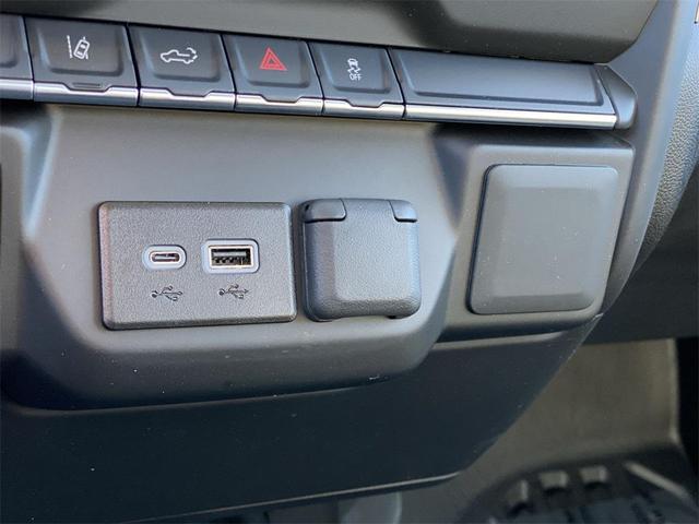 Photo of 2025 Summit White Chevrolet Silverado 2500