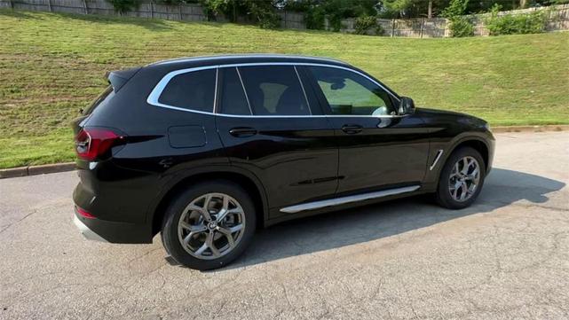 Photo of 2023 Black Sapphire Metallic BMW X3