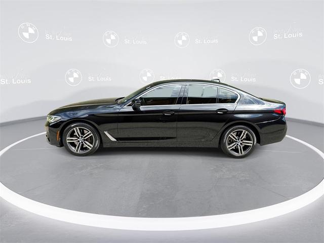 Photo of 2021 Black Sapphire Metallic BMW 540