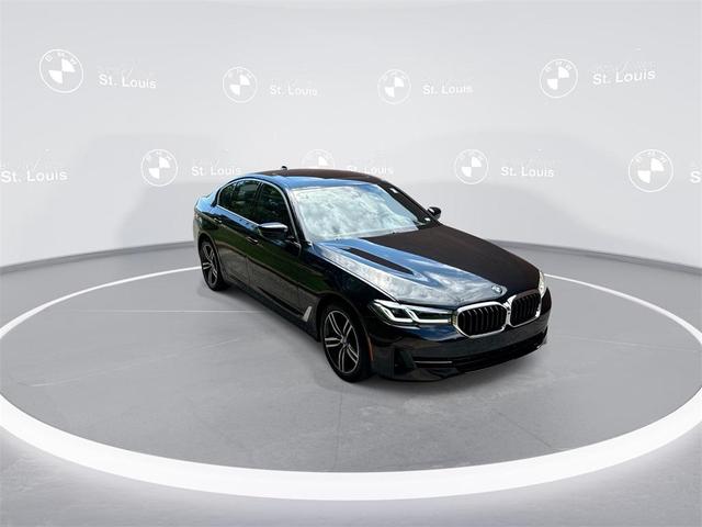 Photo of 2021 Black Sapphire Metallic BMW 540