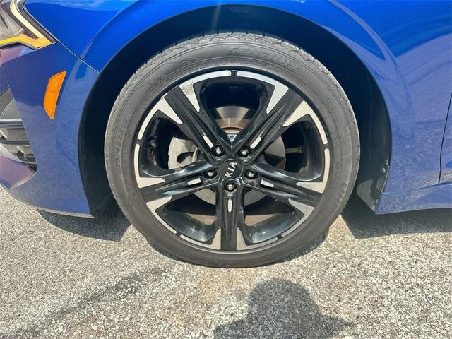 Photo of 2021 Sapphire Blue Kia K5