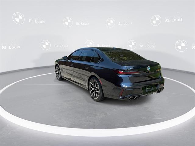 Photo of 2025 Carbon Black Metallic BMW 760