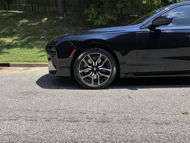 Photo of 2025 Carbon Black Metallic BMW 760