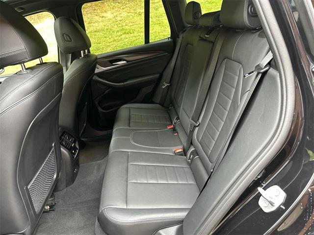 Photo of 2023 Black Sapphire Metallic BMW X3