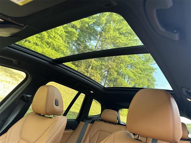 Photo of 2021 Phytonic Blue Metallic BMW X3