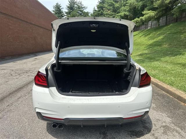 Photo of 2020 Alpine White BMW 430