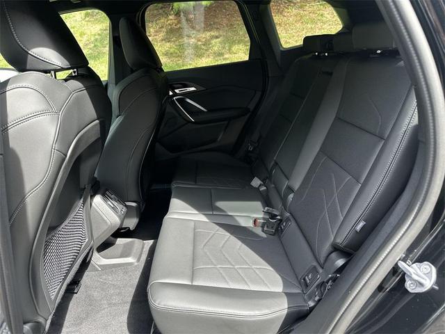 Photo of 2024 Black Sapphire Metallic BMW X1