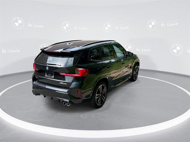 Photo of 2024 Black Sapphire Metallic BMW X1