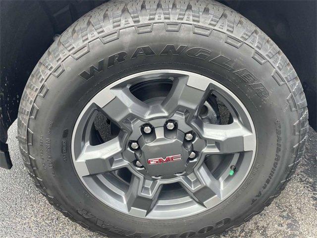 Photo of 2025 Summit White GMC Sierra 2500