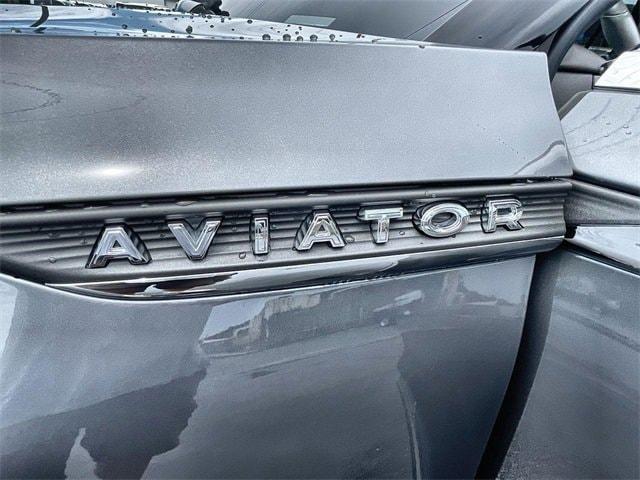 Photo of 2022 Metallic Lincoln Aviator