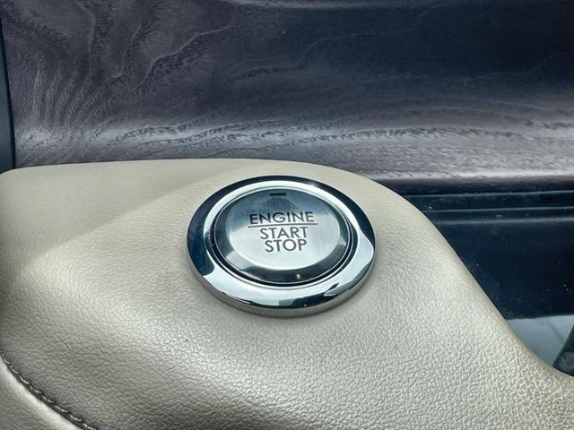 Photo of 2022 Metallic Lincoln Aviator