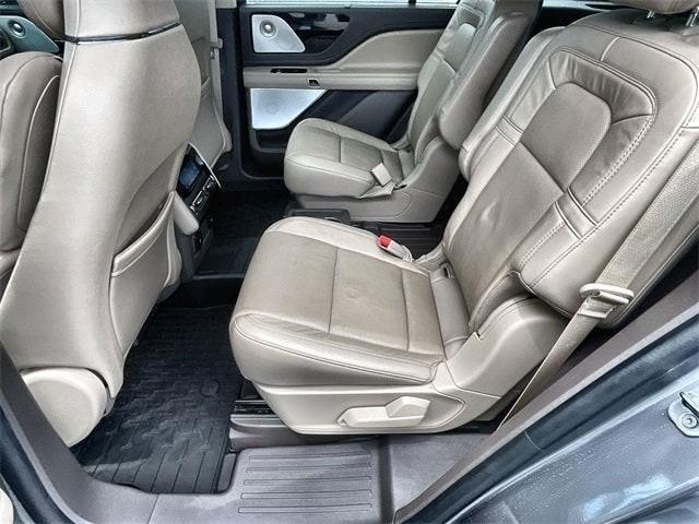 Photo of 2022 Metallic Lincoln Aviator