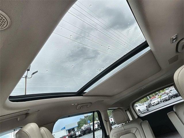 Photo of 2022 Metallic Lincoln Aviator
