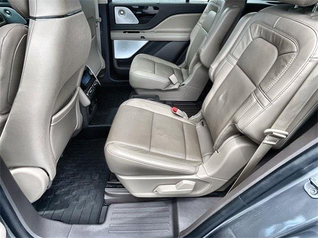 Photo of 2022 Metallic Lincoln Aviator