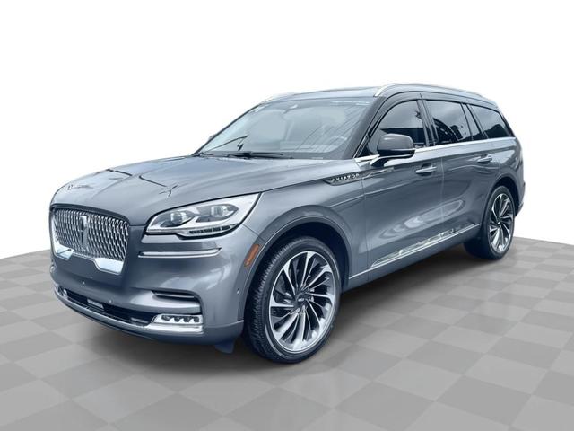 Photo of 2022 Metallic Lincoln Aviator