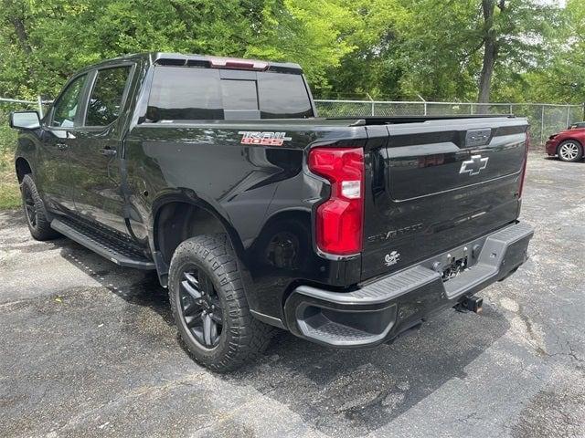 Photo of 2021 Black Chevrolet Silverado 1500