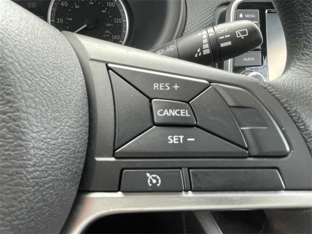 Photo of 2021 Gun Metallic Nissan Kicks