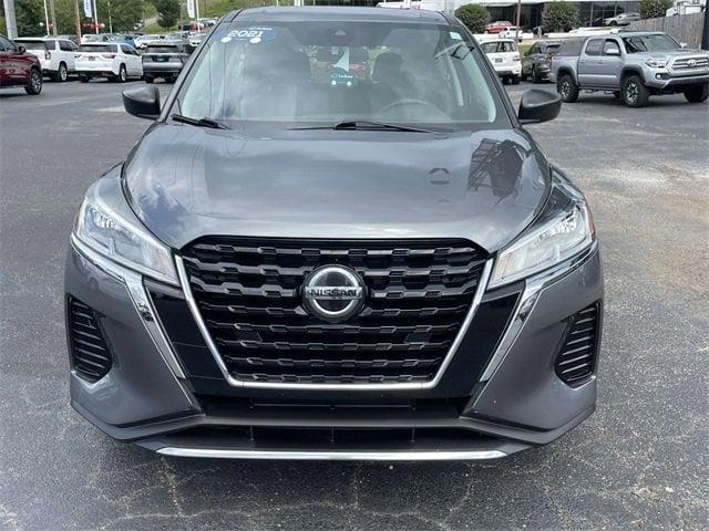 Photo of 2021 Gun Metallic Nissan Kicks