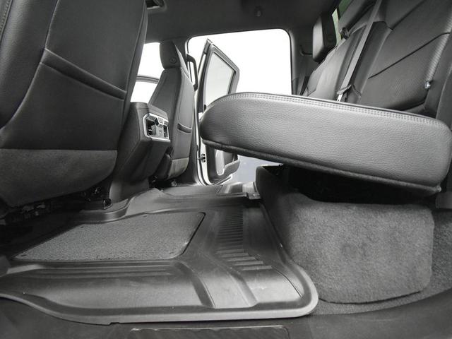 Photo of 2024 White Frost Tricoat GMC Sierra 1500
