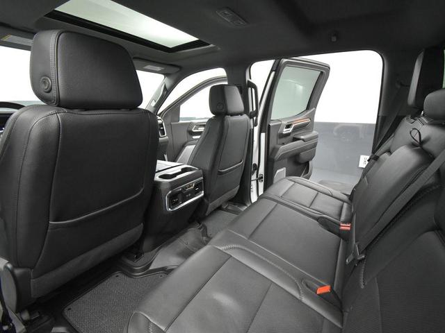Photo of 2024 White Frost Tricoat GMC Sierra 1500
