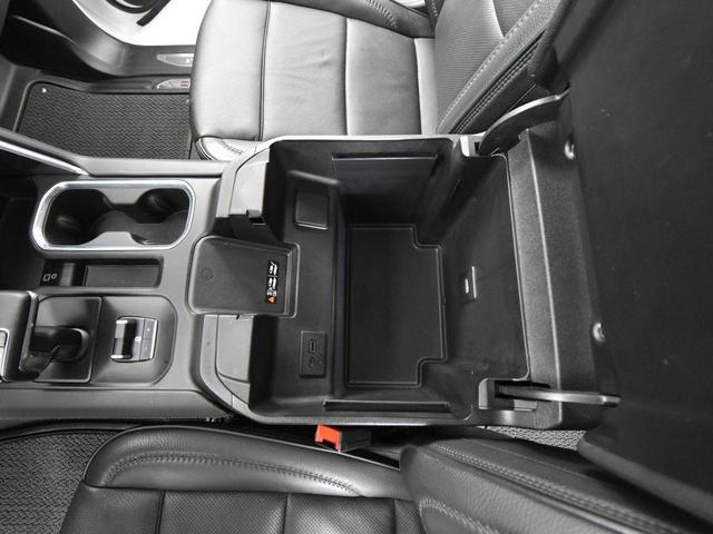 Photo of 2024 White Frost Tricoat GMC Sierra 1500