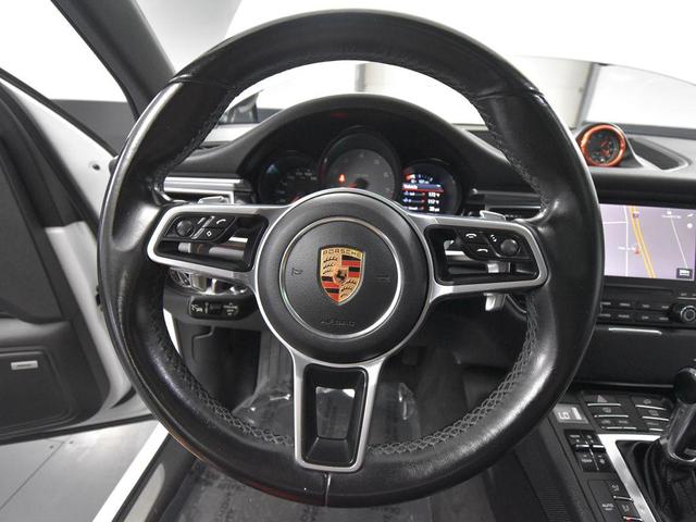 Photo of 2018 White Porsche Macan