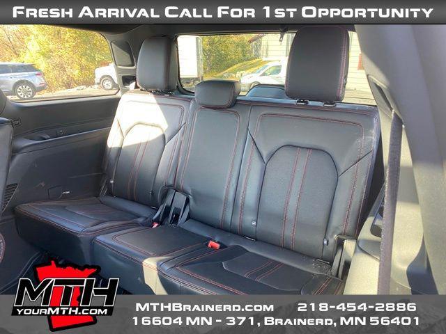 Photo of 2024 AGATE BLACK Ford Expedition