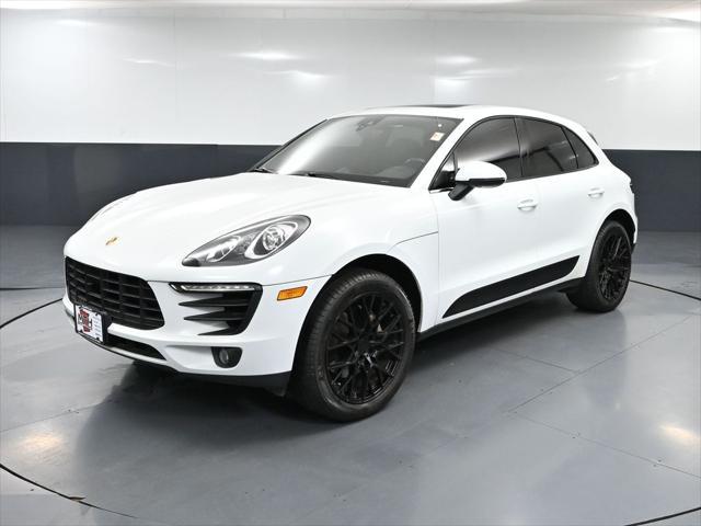 Photo of 2018 White Porsche Macan