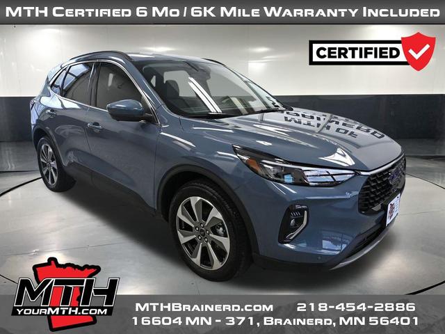 Photo of 2023 Vapor Blue Metallic Ford Escape
