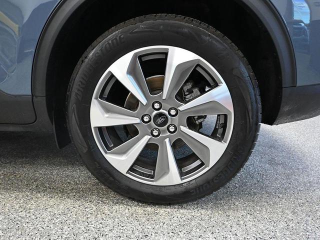 Photo of 2023 Vapor Blue Metallic Ford Escape