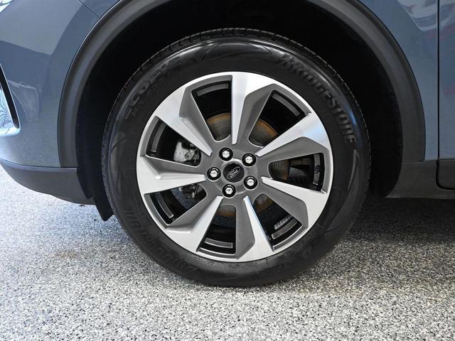 Photo of 2023 Vapor Blue Metallic Ford Escape