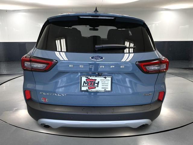 Photo of 2023 Vapor Blue Metallic Ford Escape