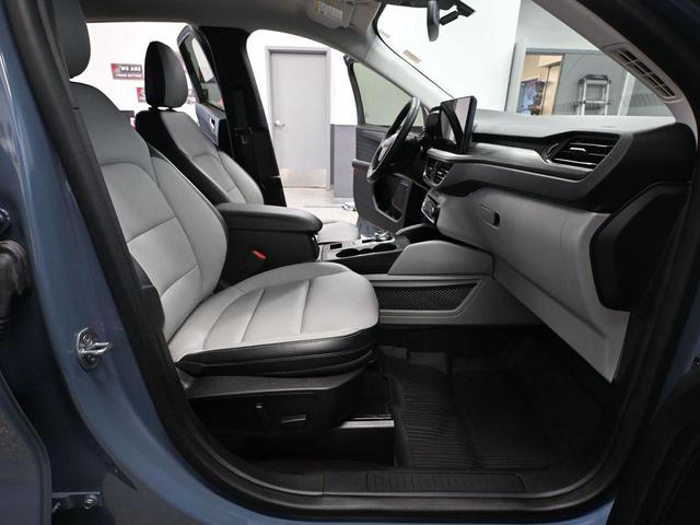 Photo of 2023 Vapor Blue Metallic Ford Escape