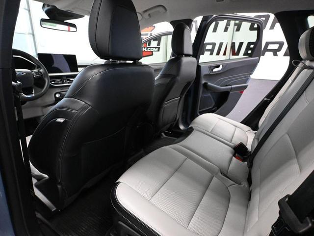 Photo of 2023 Vapor Blue Metallic Ford Escape