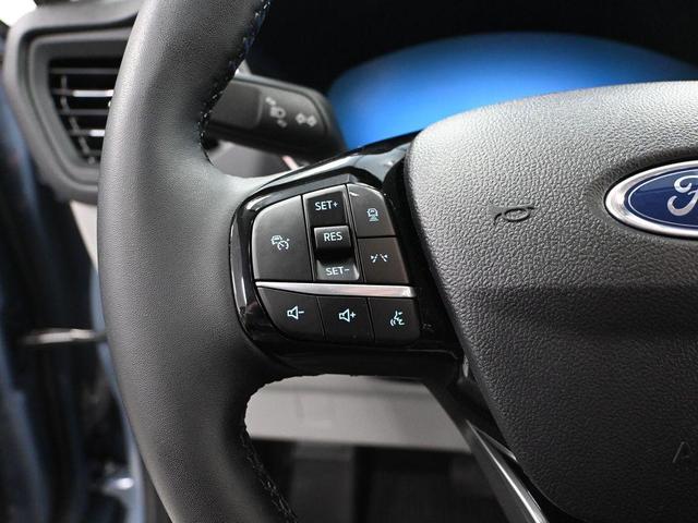 Photo of 2023 Vapor Blue Metallic Ford Escape