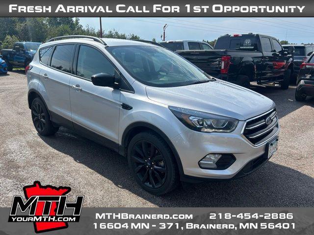 Photo of 2019 Ingot Silver Metallic Ford Escape