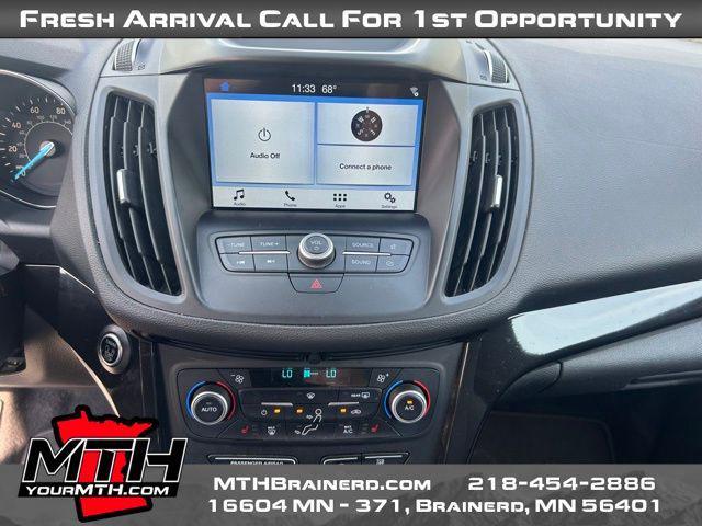 Photo of 2019 Ingot Silver Metallic Ford Escape