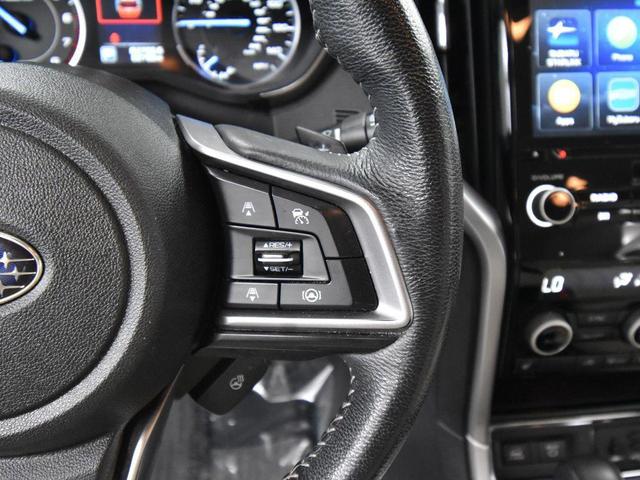 Photo of 2022 Crystal White Pearl Subaru Ascent